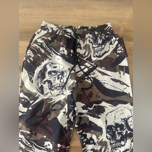 Rebel Vengeance Loose Fit Wind Pants Skull Camo – Rare, NWT (Sizes S, M, L) - Picture 4 of 12